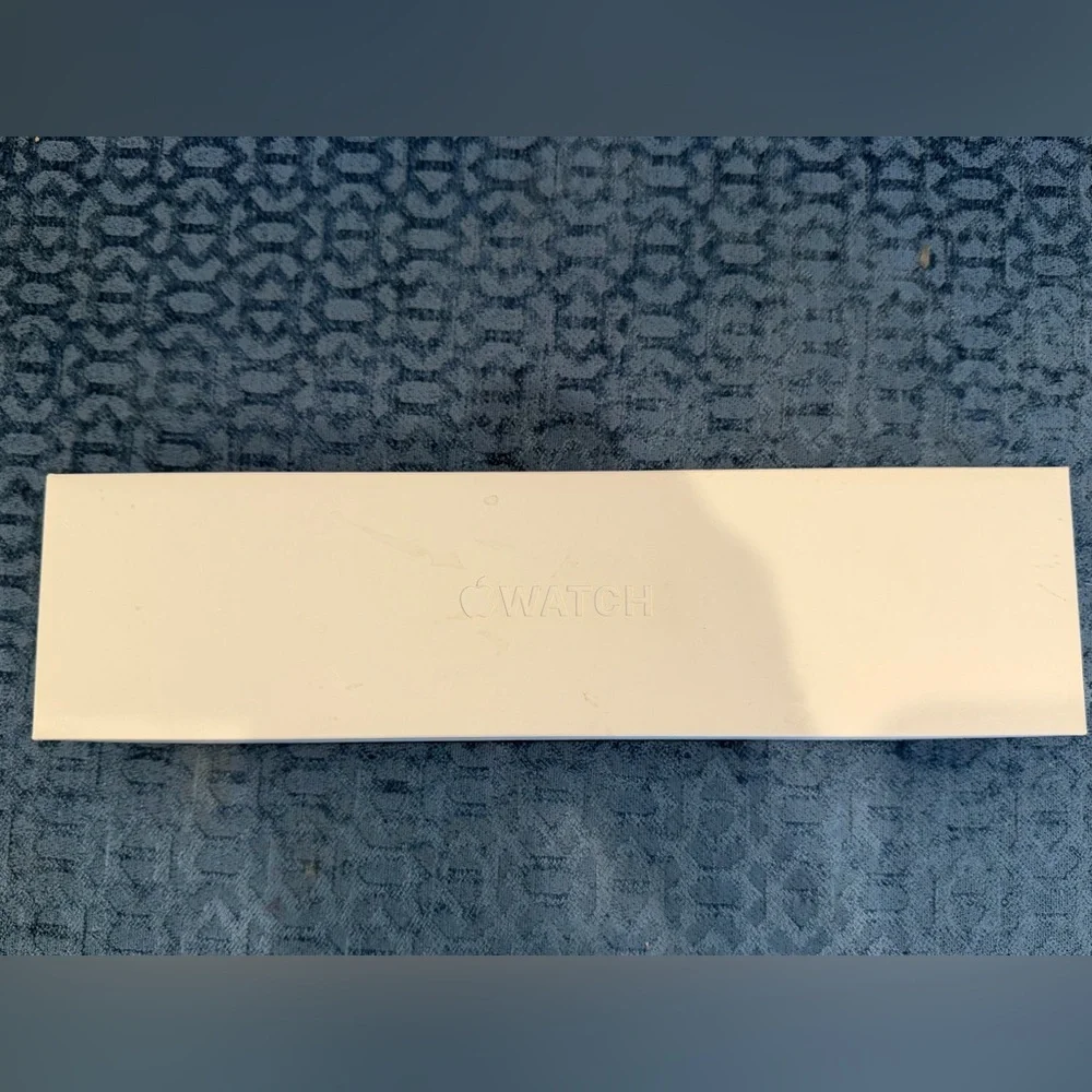 Apple Watch Series 6 silver alum 40mm white sports band